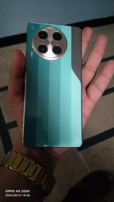 Tecno CAMON 30