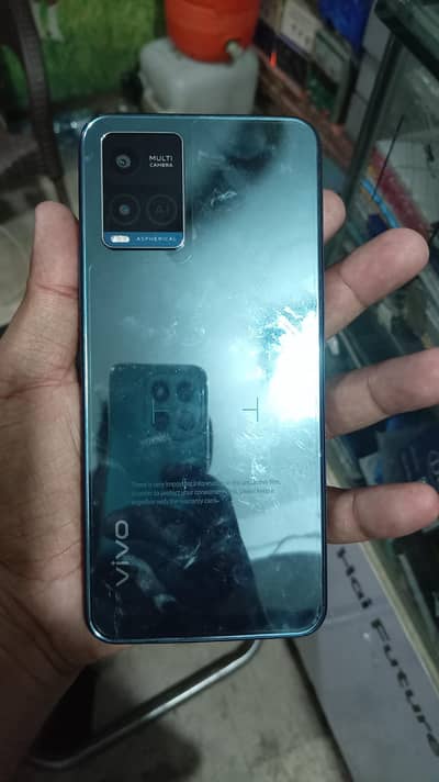 Vivo Y21s, 256Gb, 8+8Gb, only mobile, no any problems,
