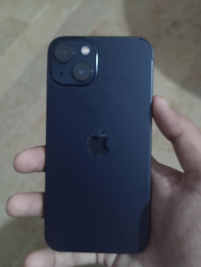 iPhone 13 0