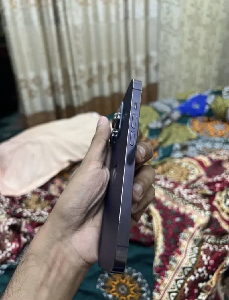 Apple iPhone 14 Pro Max 5
