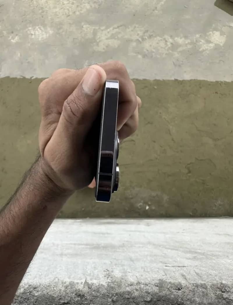 Apple iPhone 14 Pro Max 6