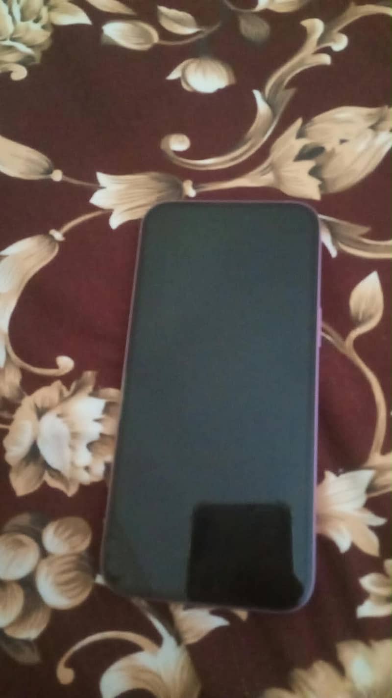 Apple iPhone 16 Plus 4
