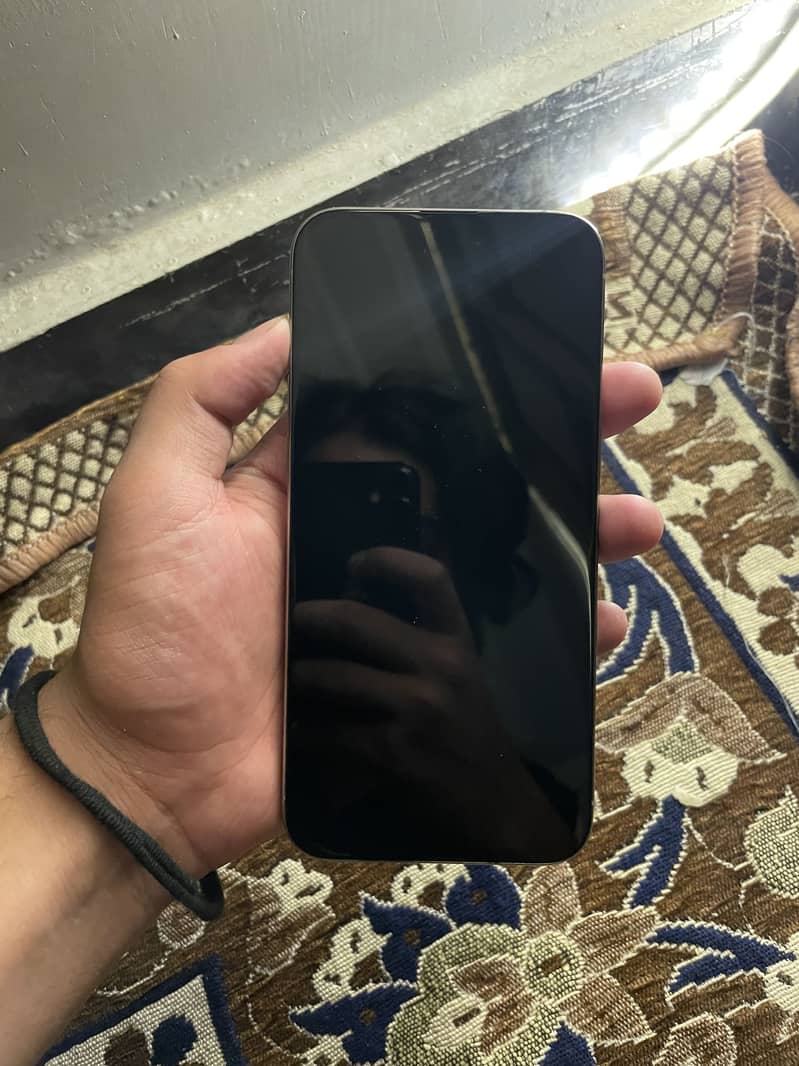 Apple iPhone 15 Pro Max 7