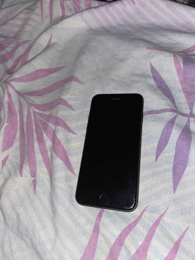 Apple iPhone 7 4