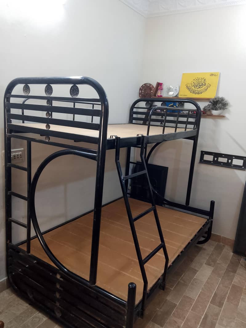 double bed without mattress 1