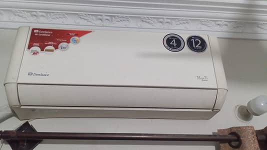 1 Ton Dawlance Mega T + 15 / 30 inverter split AC