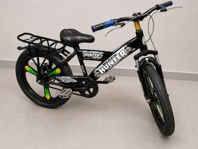 Black Hunter Bicycle - Excellent Condition | Stylish Design