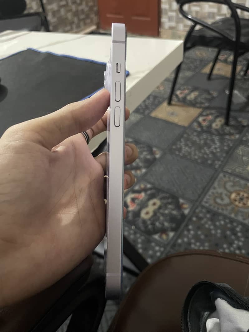 Apple iPhone 14 plus 4
