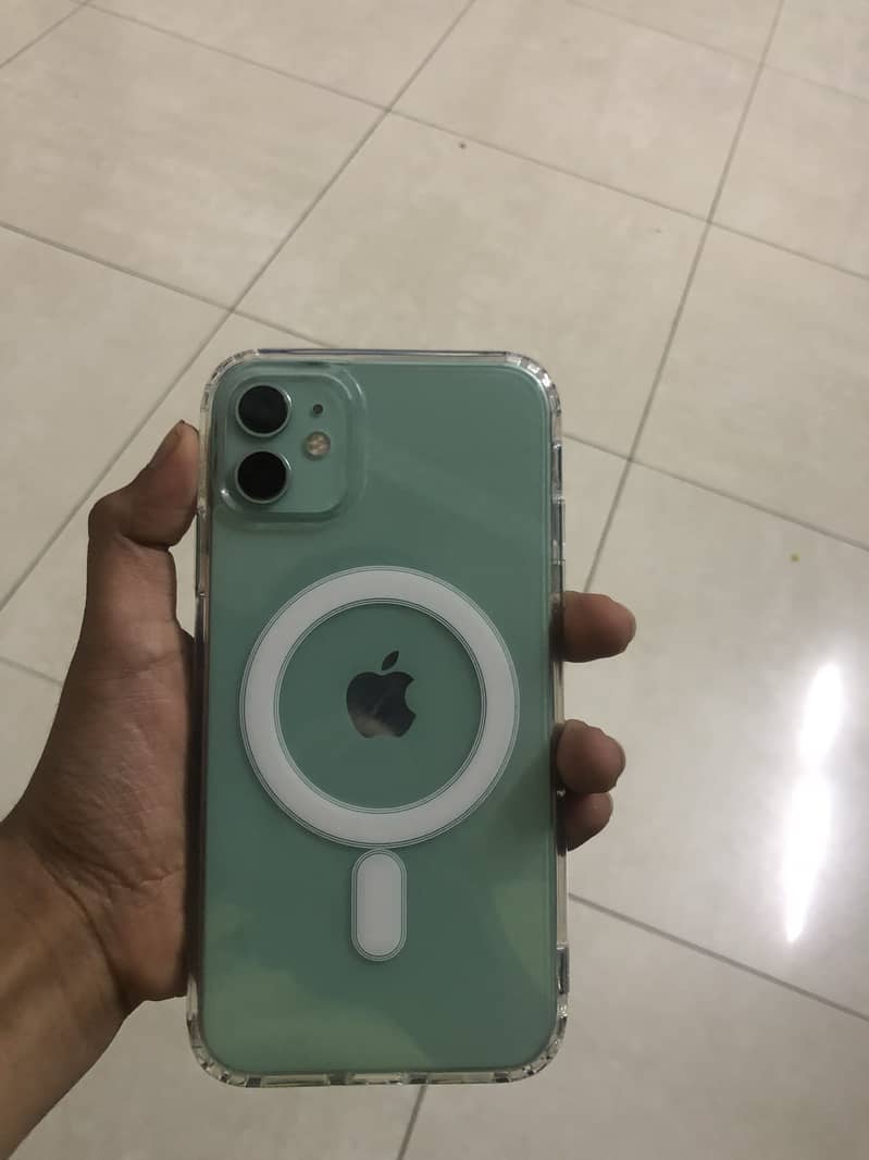 Apple iPhone 11 3