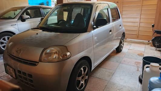 esse 2009 owned by govt officer