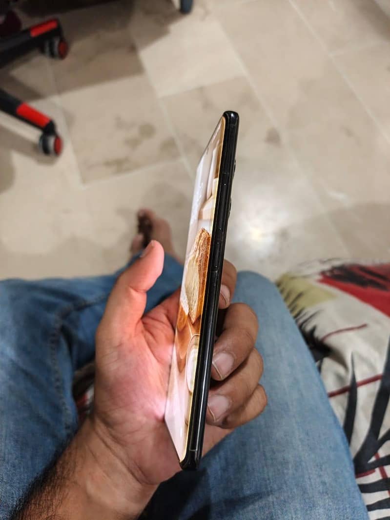 Redmi Note 14 Pro 4