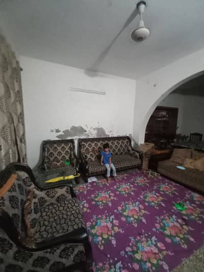 Iqbal Town 3 Bed Lower Uper Locked Portion At Pak Block