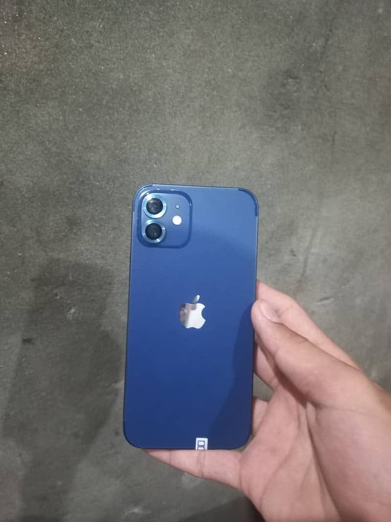 Apple iPhone 12 3
