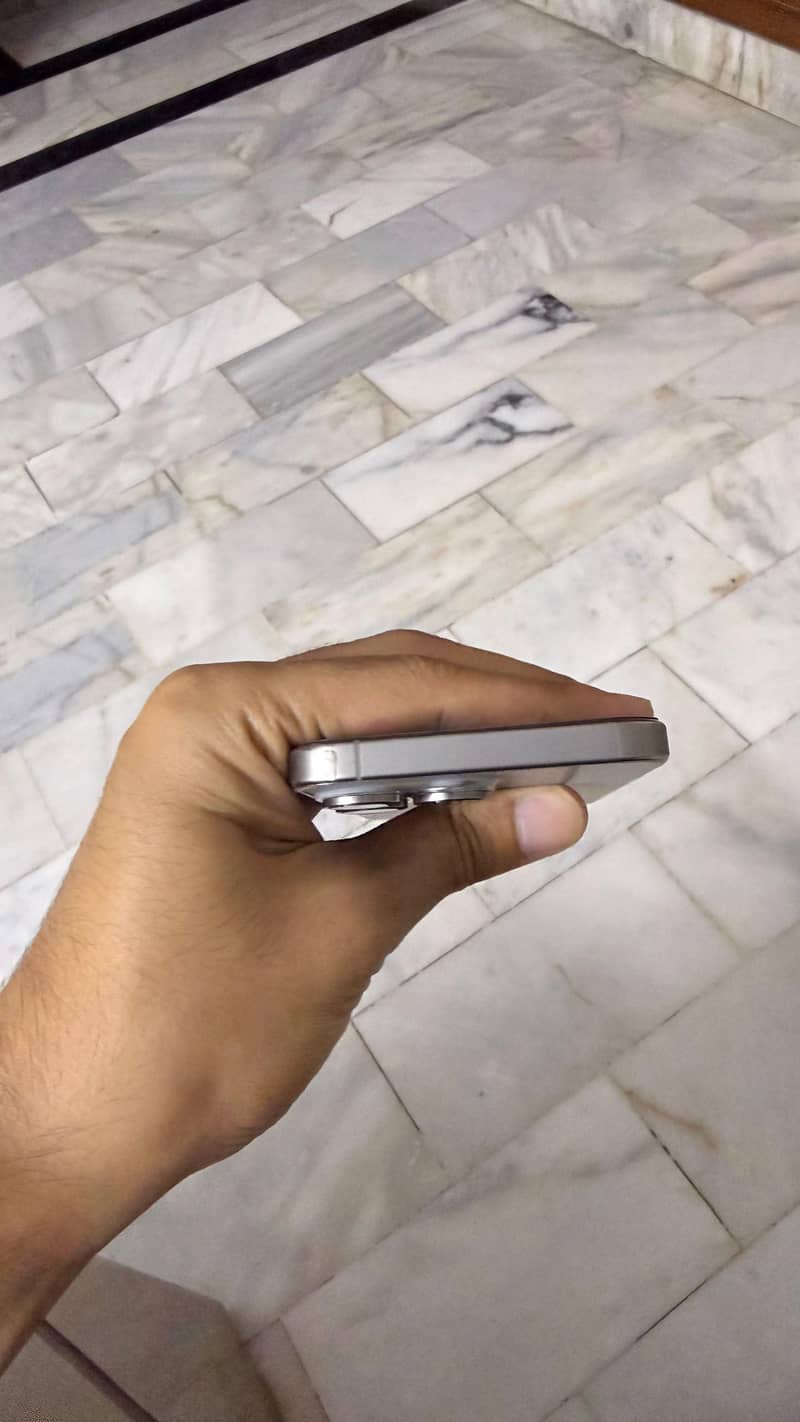 IPhone 15 Pro Max 7