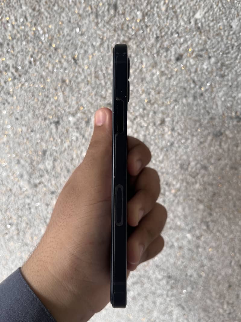 Apple iPhone 12 2
