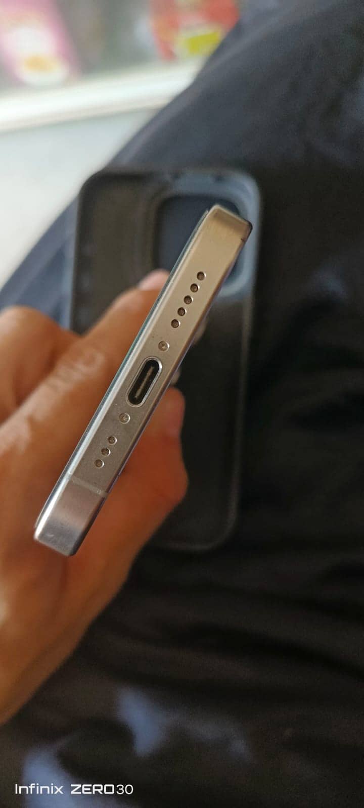 Apple iPhone 15 Pro 2