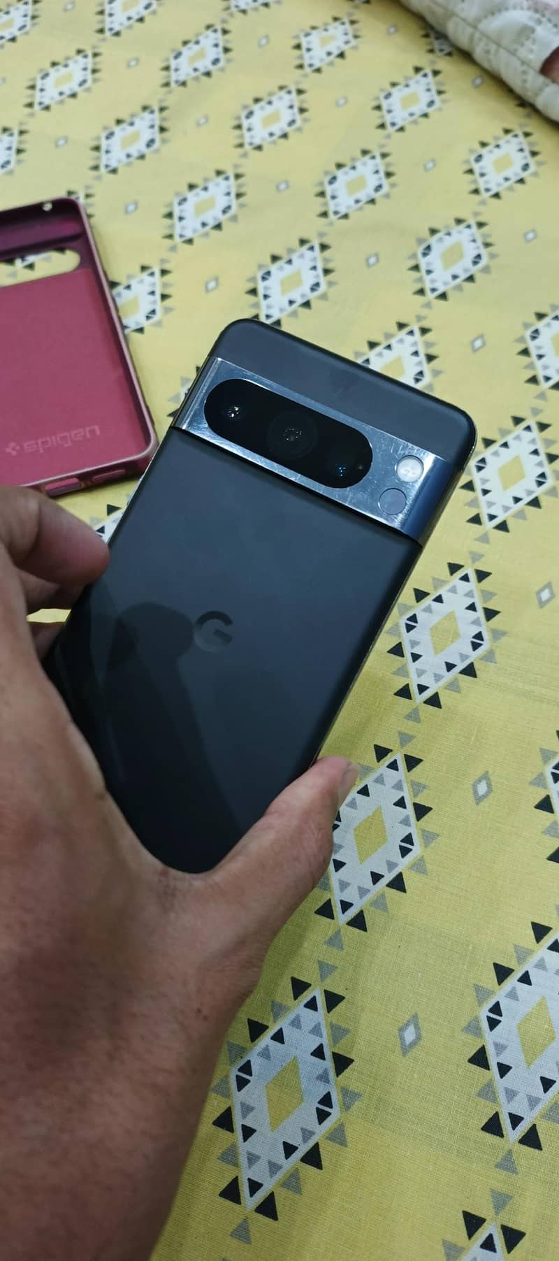 Google Pixel 8 Pro 2