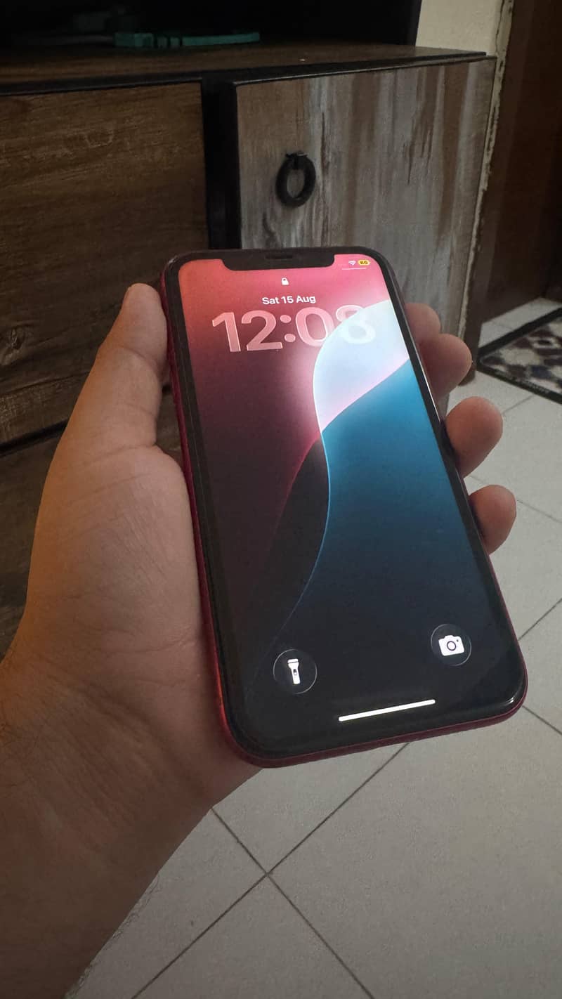 Apple iPhone 11 4