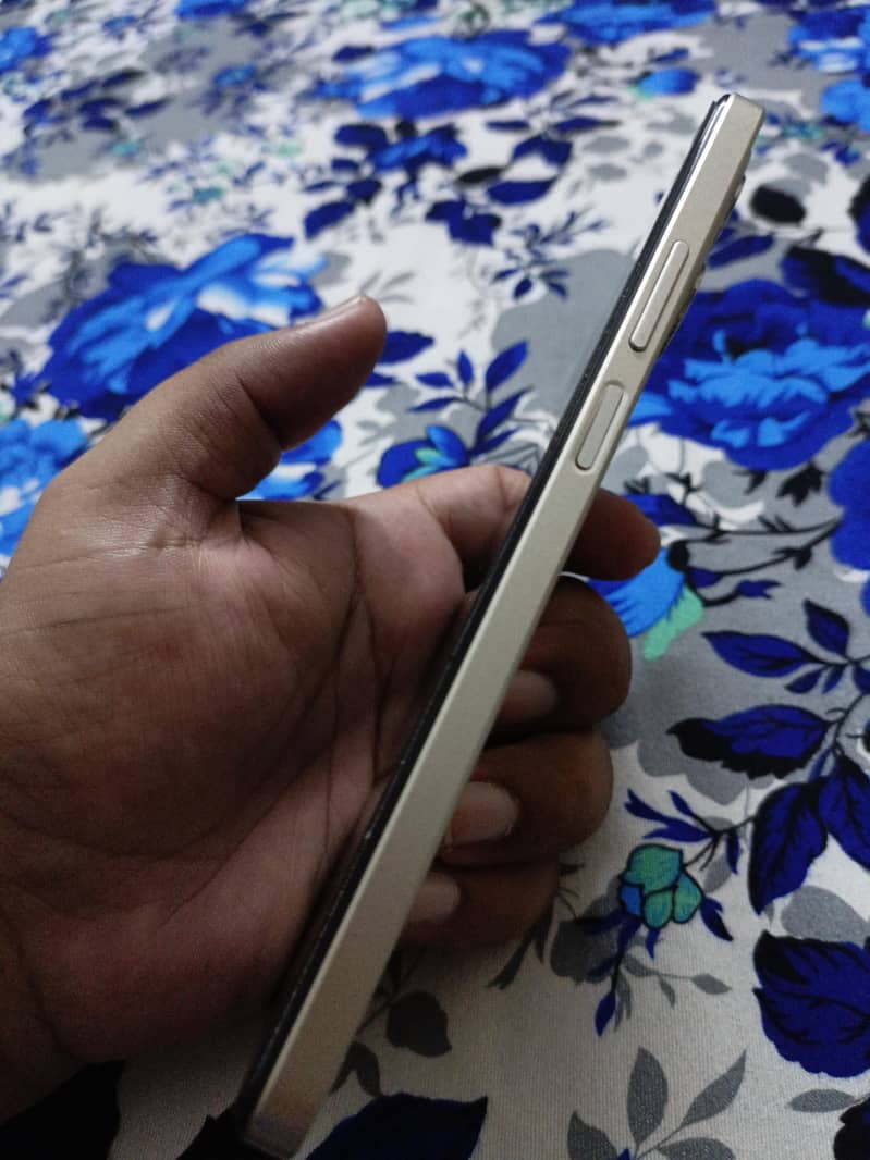 Realme C53 2