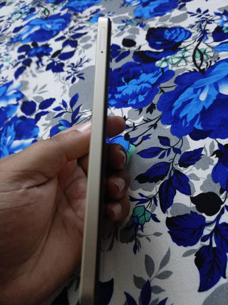 Realme C53 3
