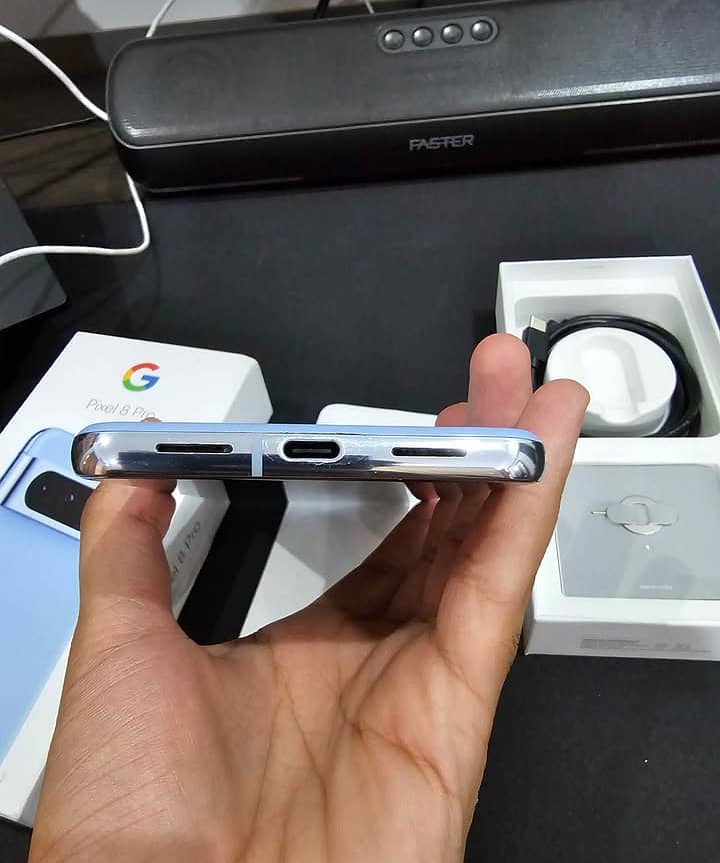 Google Pixel 8 Pro 0