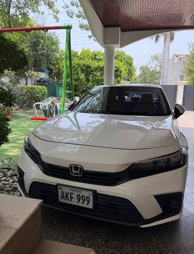 Honda Civic oriel 2022 ( 1st owner)