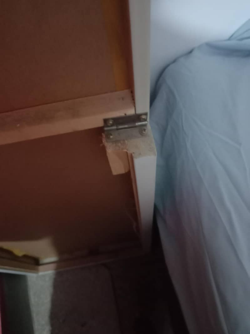 Stand mirror 1