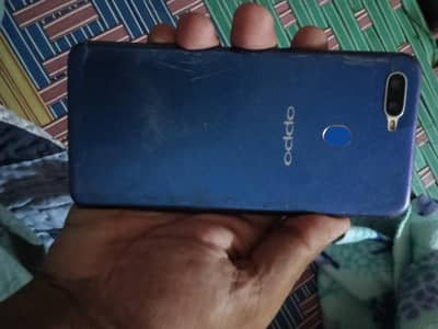 OPPO A5s 3gb 32 .
