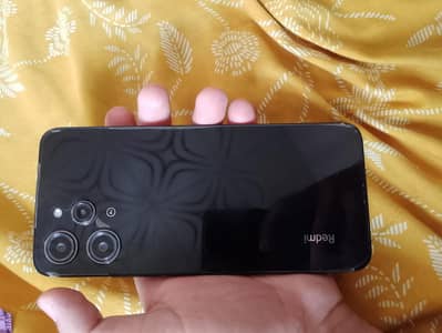 Xiaomi Redmi 12 pta approved 8/128 with original fast charger or box