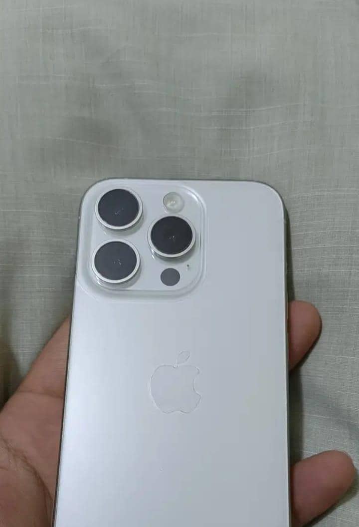 iphone 15 pro 0