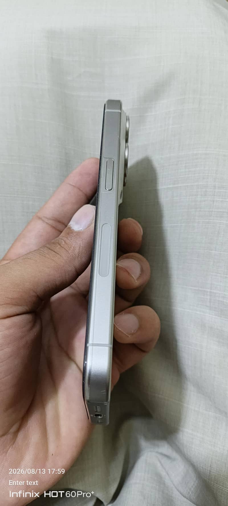 iphone 15 pro 4