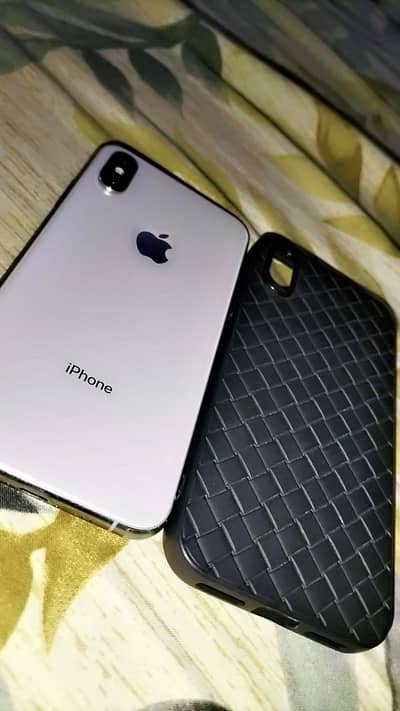 Apple iPhone XS