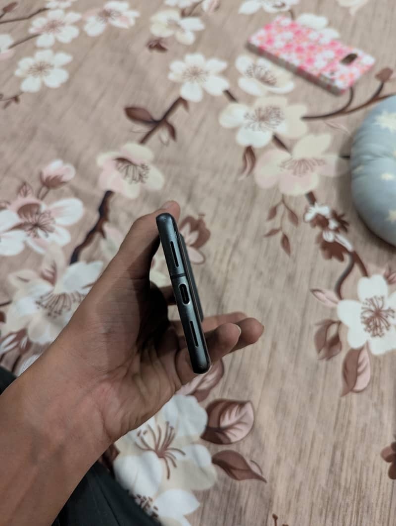 Google Pixel 7 6