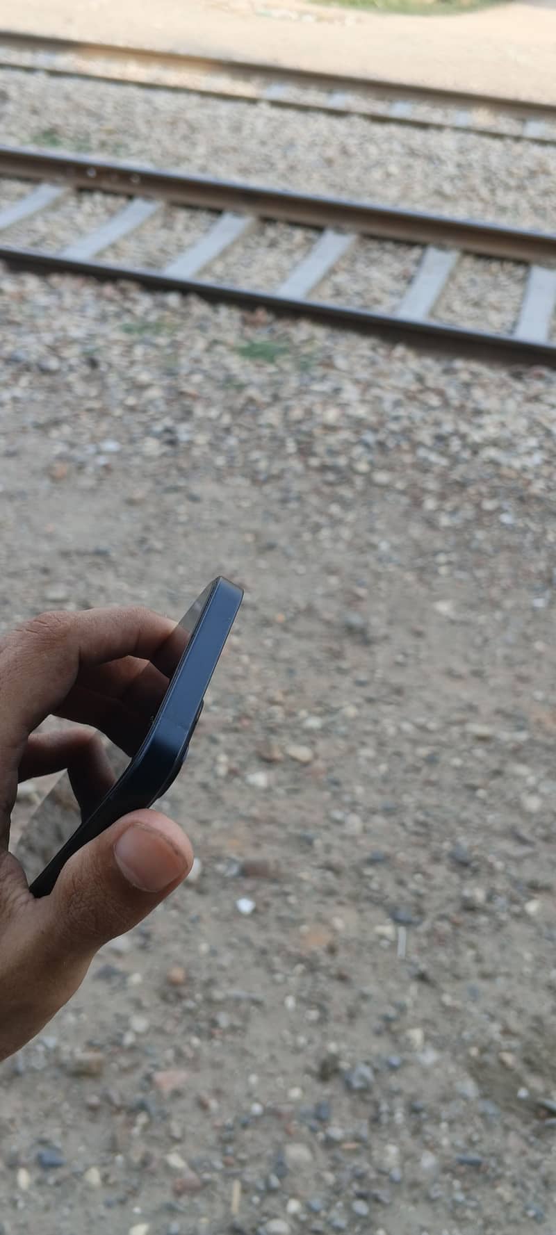 Apple iPhone 13 4