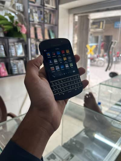 BlackBerry Q10