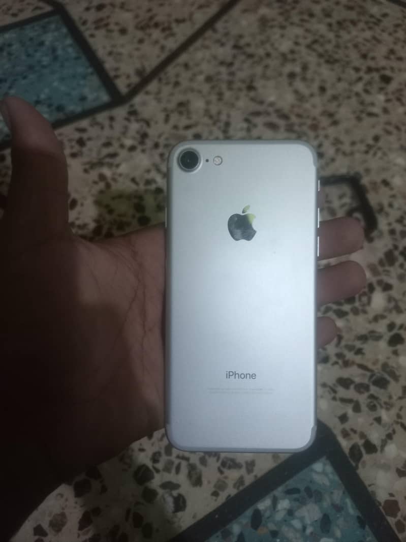Apple iPhone 7 6