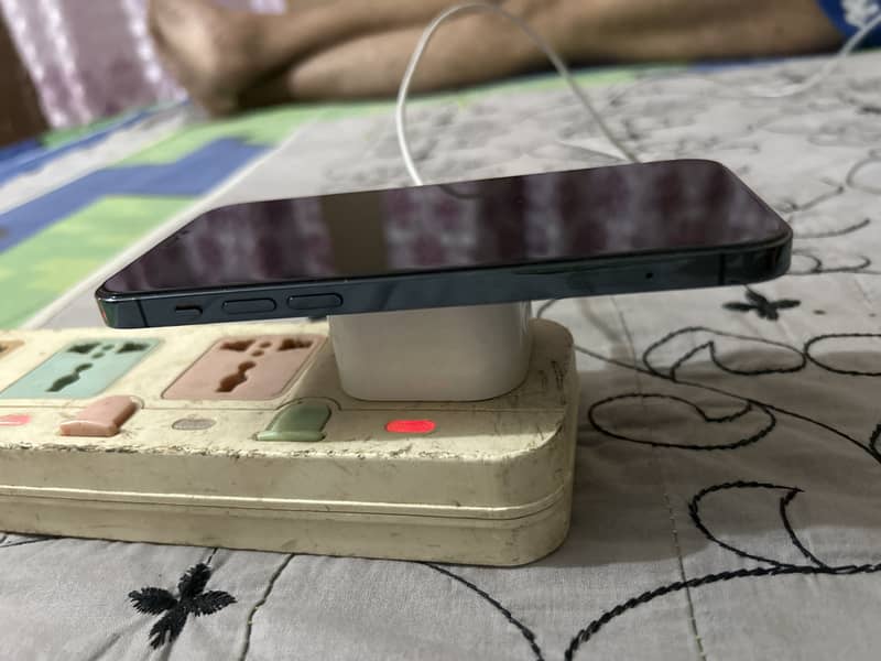 Apple iPhone 12 Pro 1