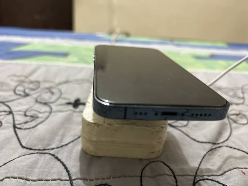 Apple iPhone 12 Pro 2