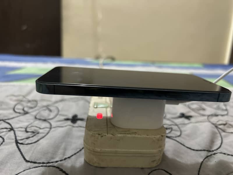 Apple iPhone 12 Pro 3