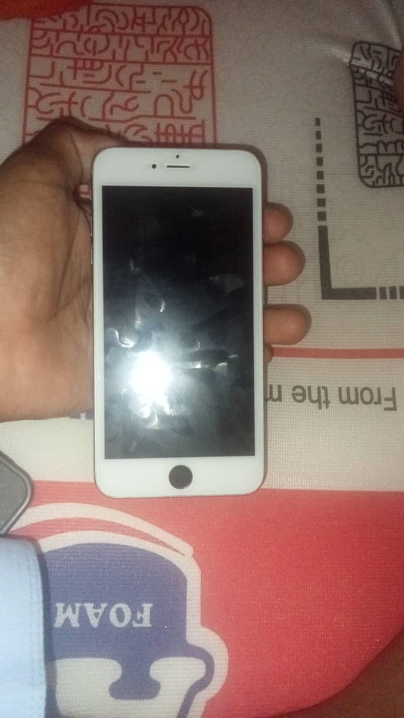 Apple iPhone 6 Plus 0