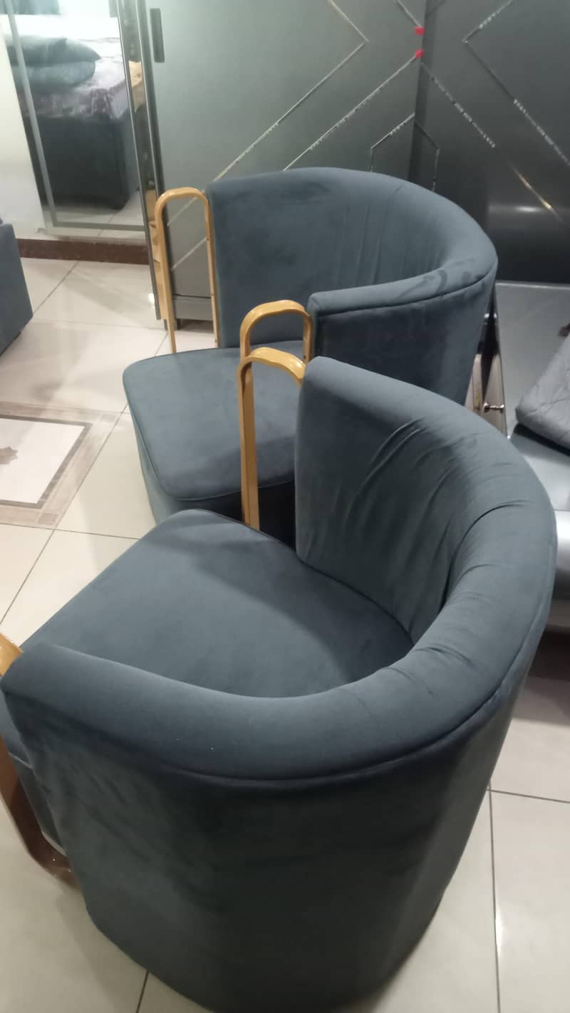 Sofa chairs with small table 2