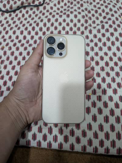 Apple iPhone 16 Pro Max jv