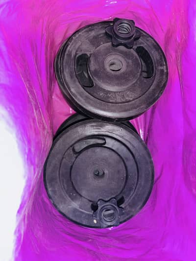 RUBBER WEIGHT PLATES AND BARBELL RODS