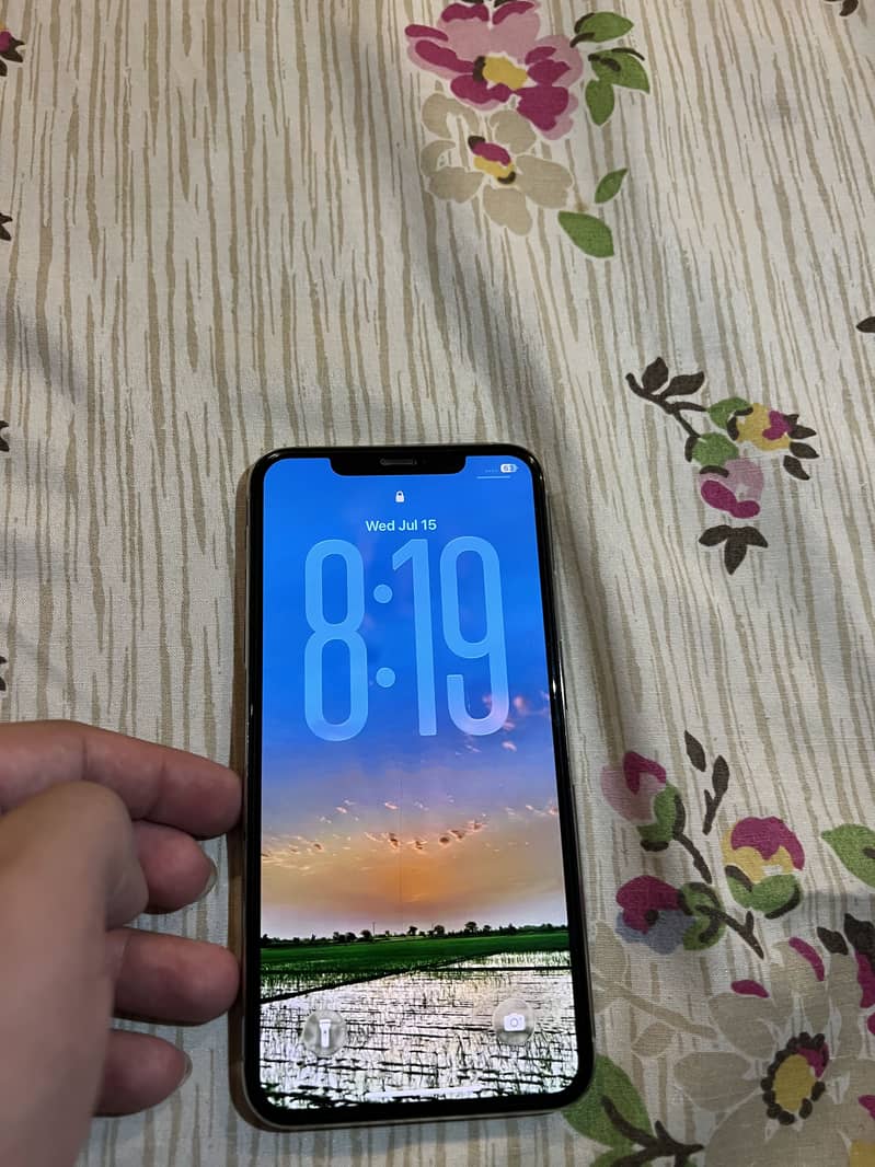 iPhone 11 Pro Max 2