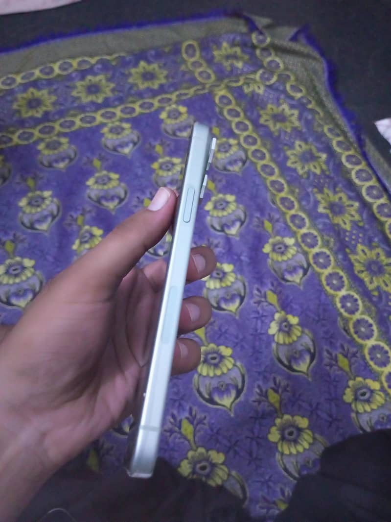 Apple iPhone 15 plus mdm 1