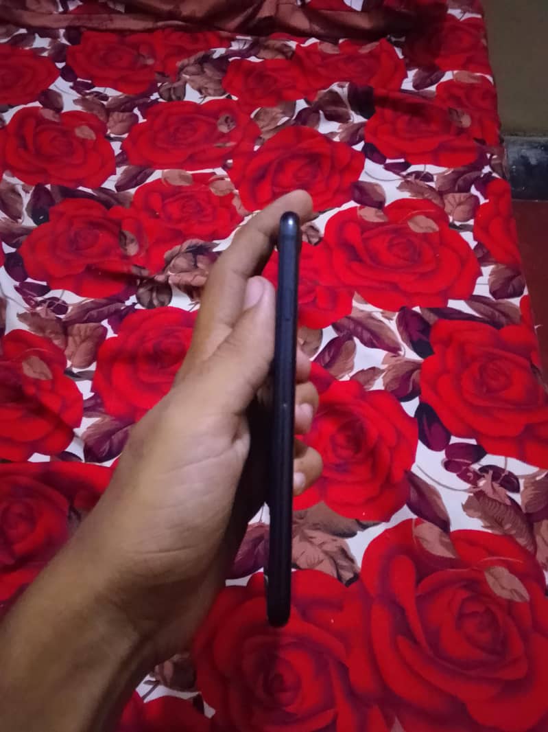 Apple iPhone SE 3