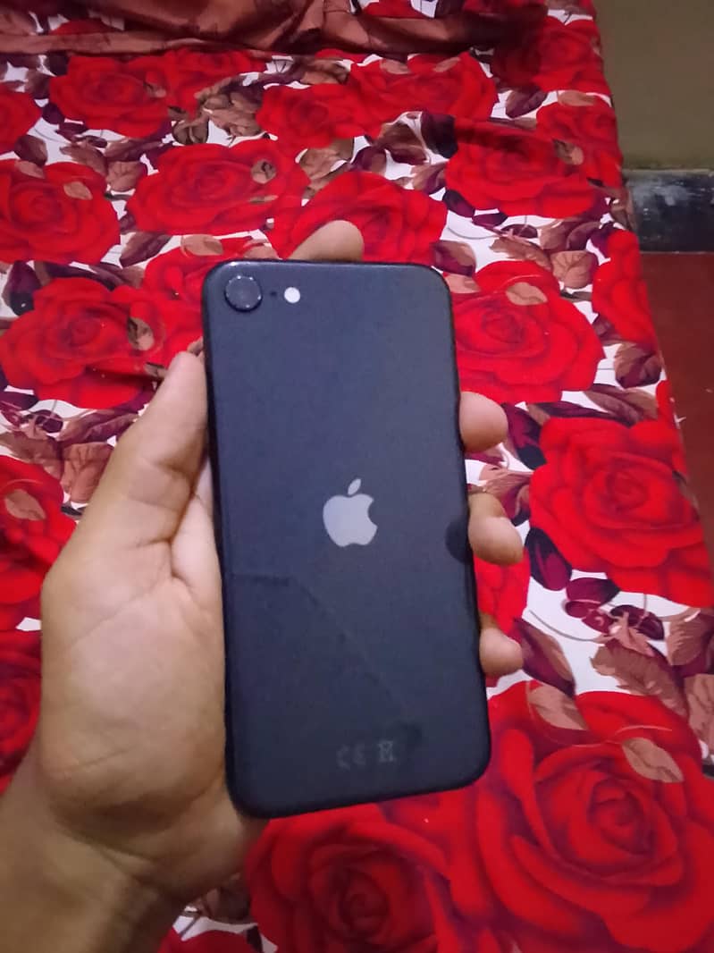 Apple iPhone SE 6