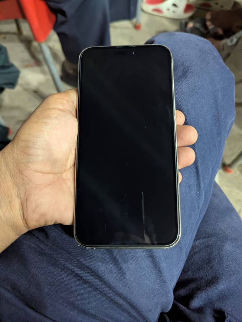 Apple iPhone 15 Pro Max 2