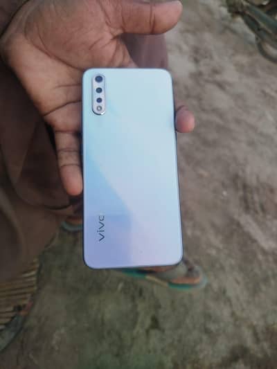 Vivo S1