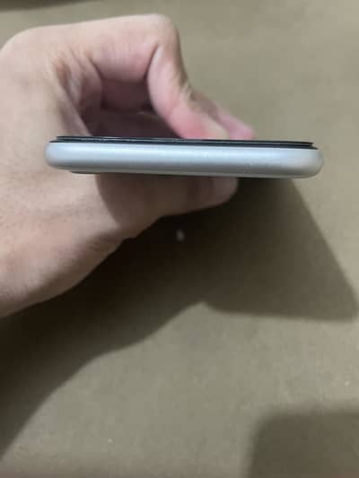 Apple iPhone SE